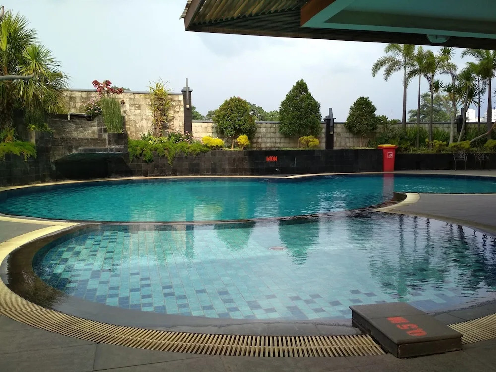 Gorgeous 2Br At Grand Setiabudi Apartment