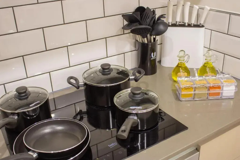 Virexxa Bedford Centre - Supreme Suite - 2Bed Flat with Free Parking & Gym