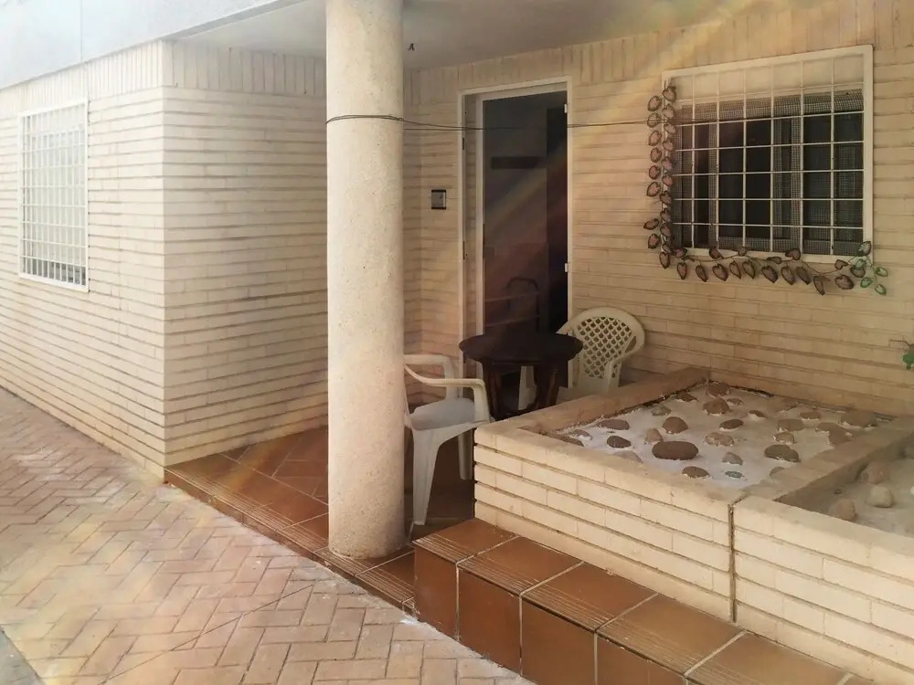 Studio in Torrevieja - Alicante, With Pool Access, Enclosed Garden and