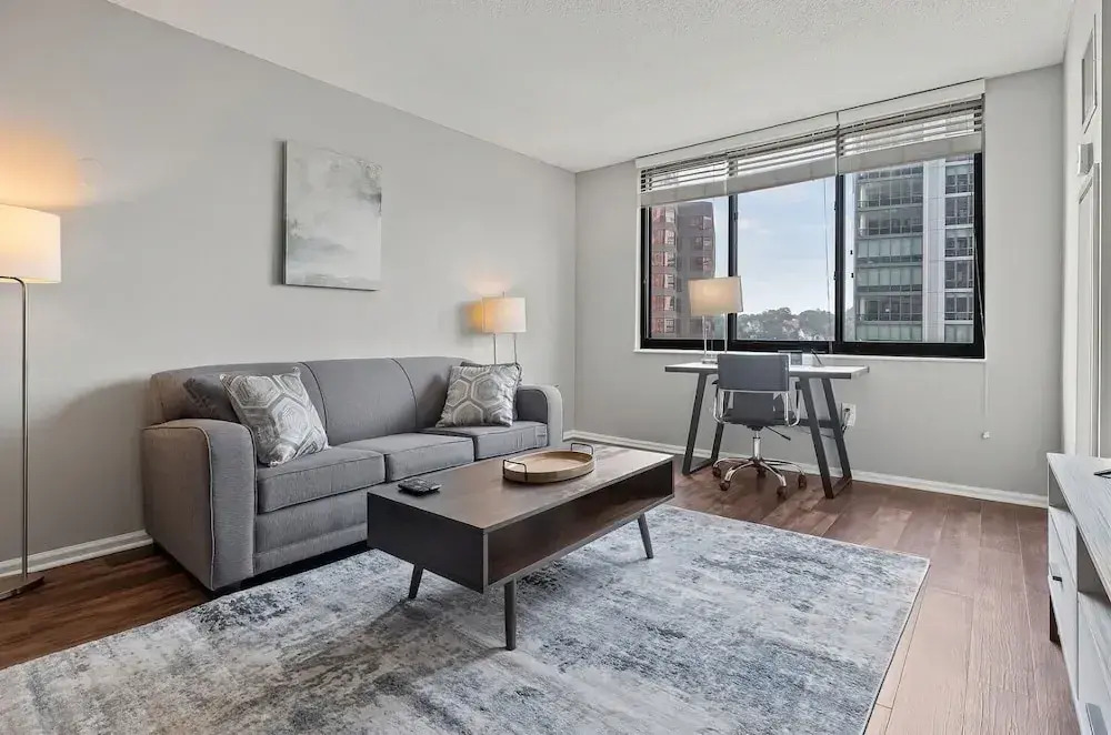 15 Bank Street - BSC-207L