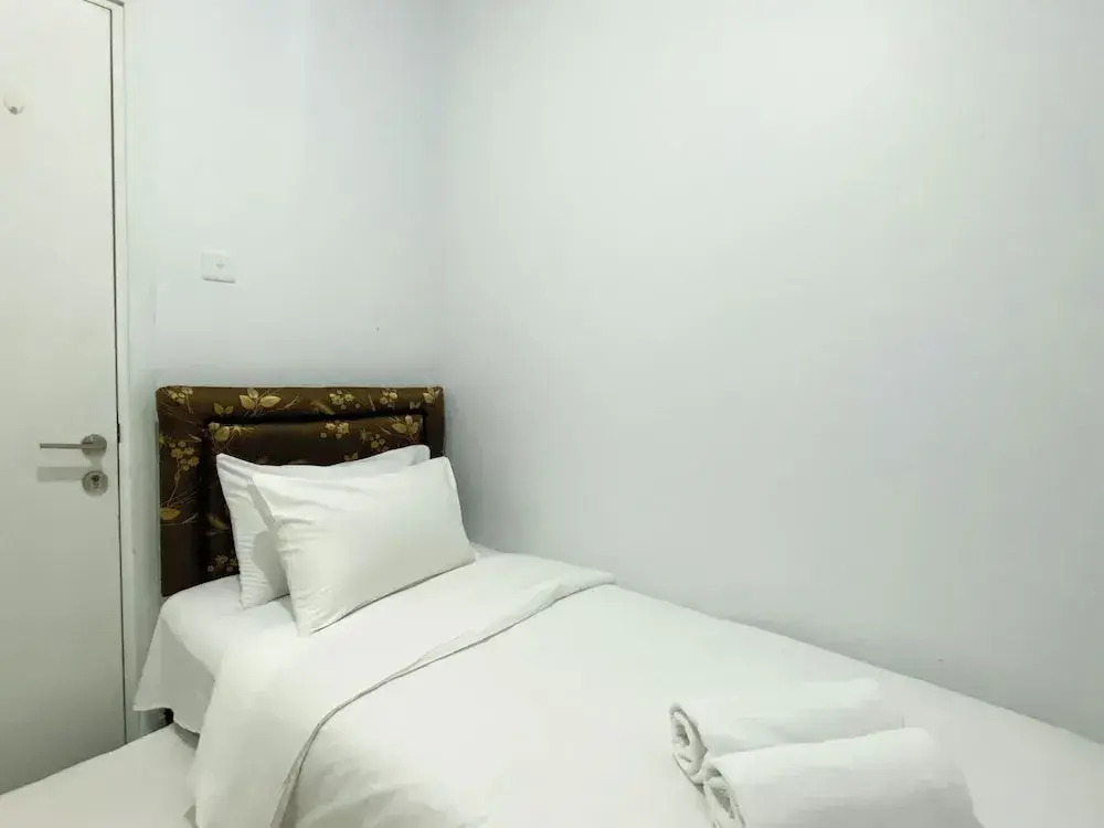 Great Choice And Comfortable 2Br At Green Pramuka City Apartment