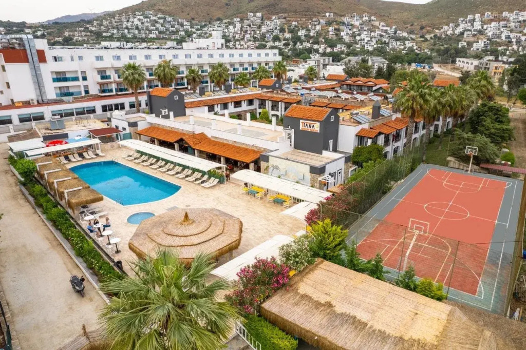 Tiana Beach Resort - All Inclusive
