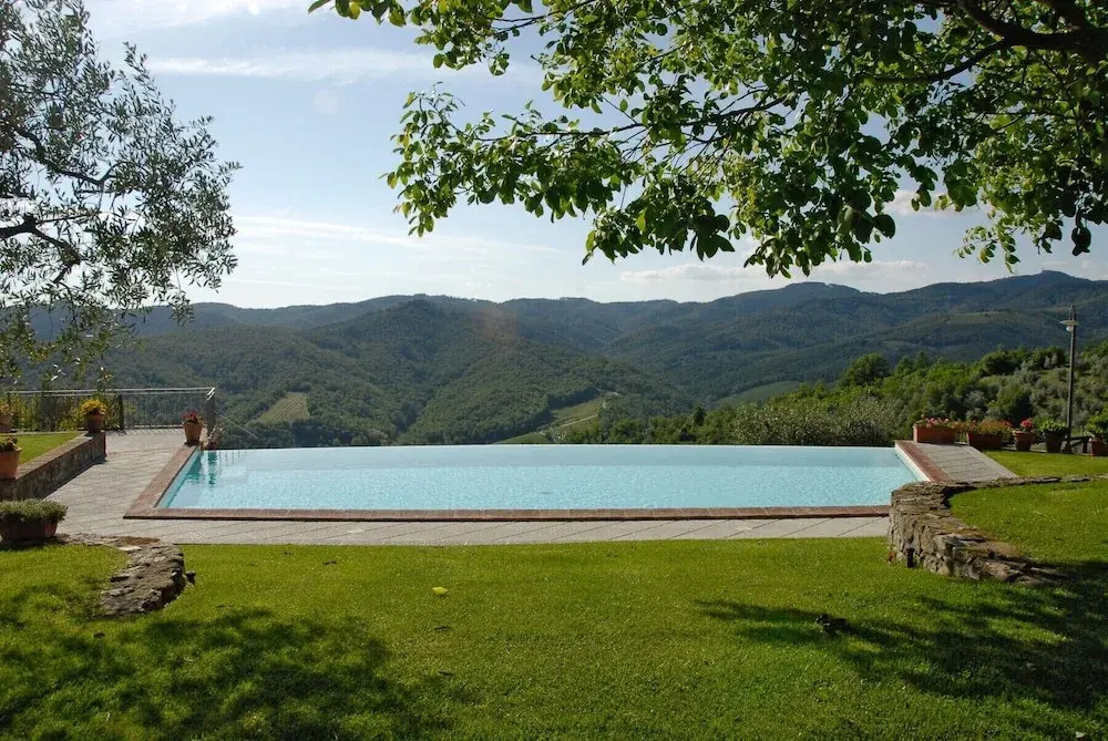 Nest in Chianti