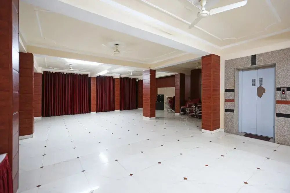 Oyo 3457 Hotel Sky Heights