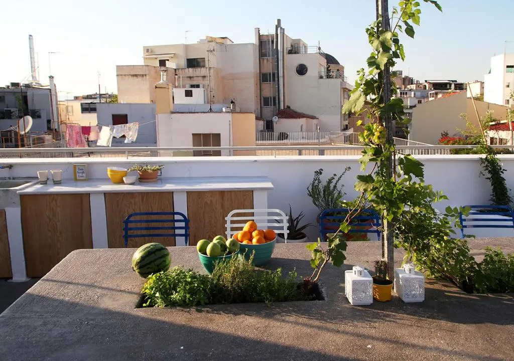 The Marble Suites, PLAKA