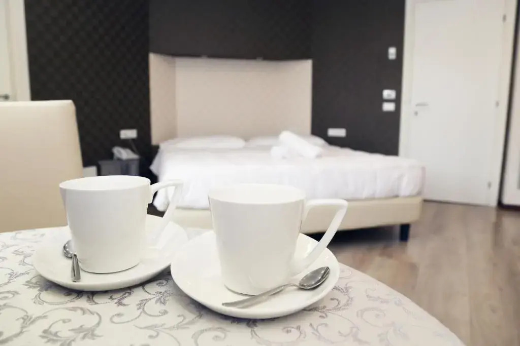 Hotel Globo Suite-Correnti hotels