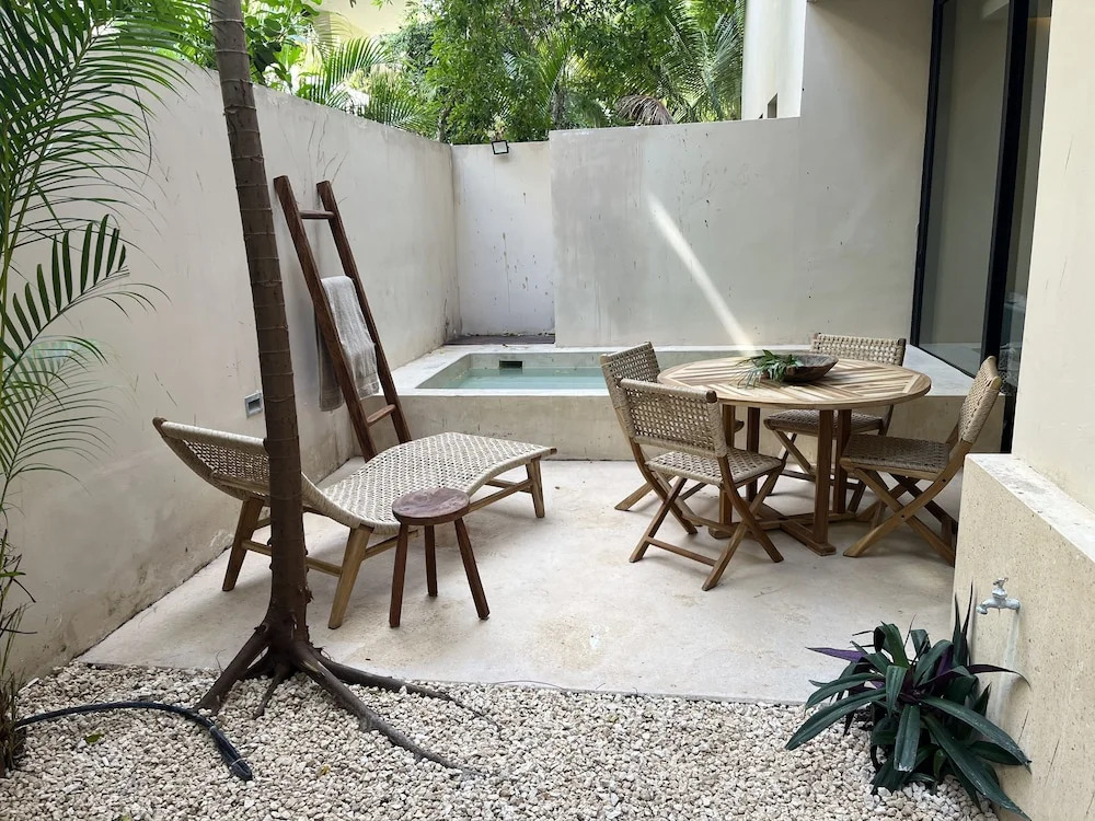 Apartment With Private Plunge Pool - Ground Floor by Sessile