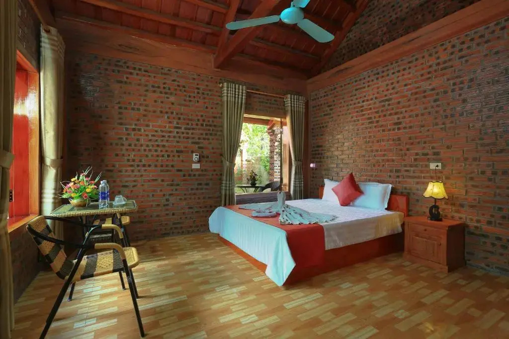 Tam Family Homestay