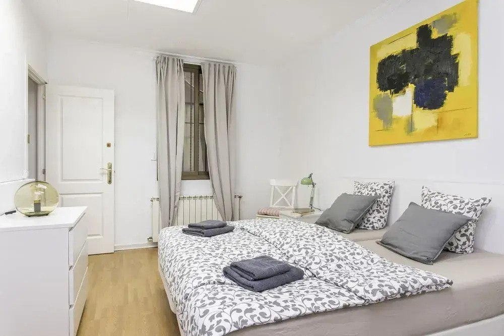 Stunning Apartment Bruc