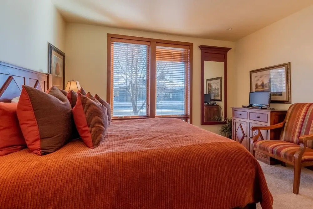 Westview Terrace #3 2 Bedrooms 2 Bathrooms Condo