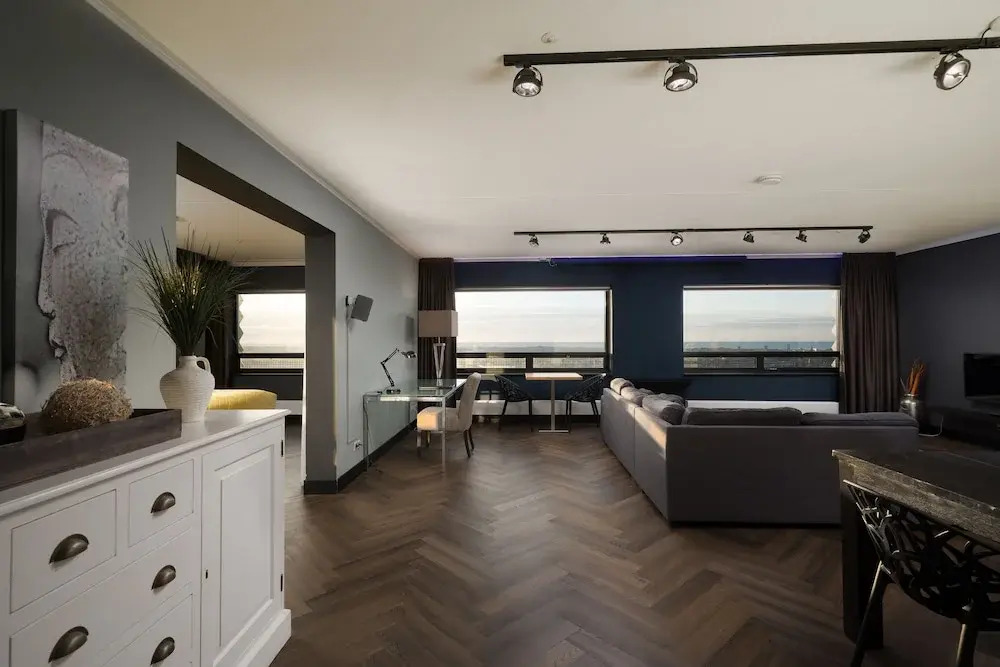 The Penthouse At The Hague Tower