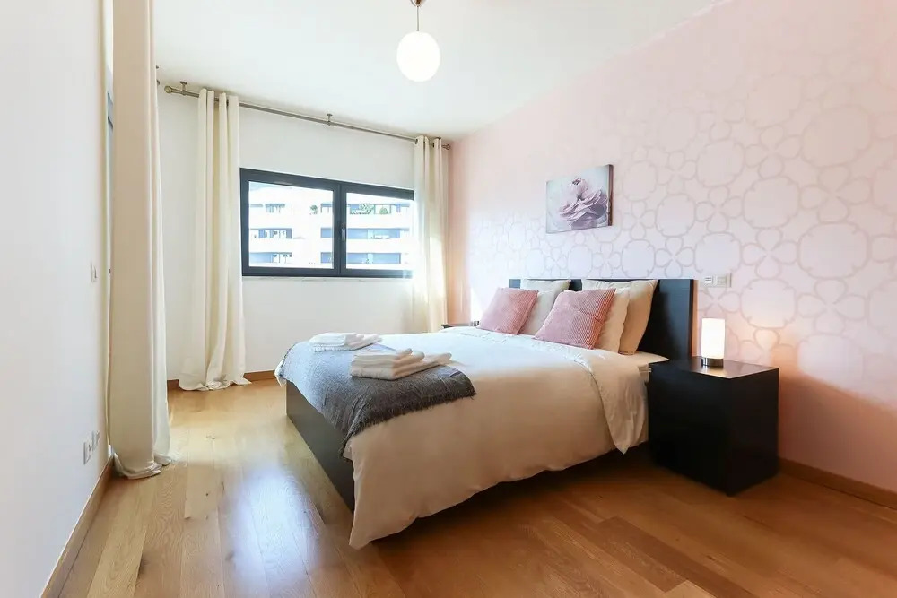 Expo Premium by Homing