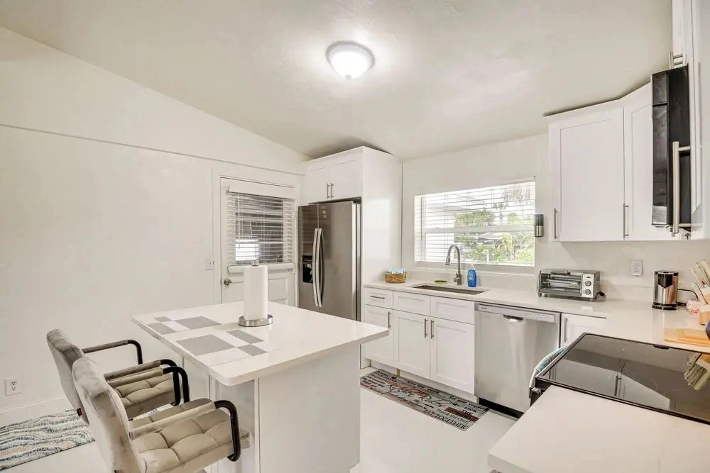 Walk to Romano Beachfront Park: Airy Home w/ Yard