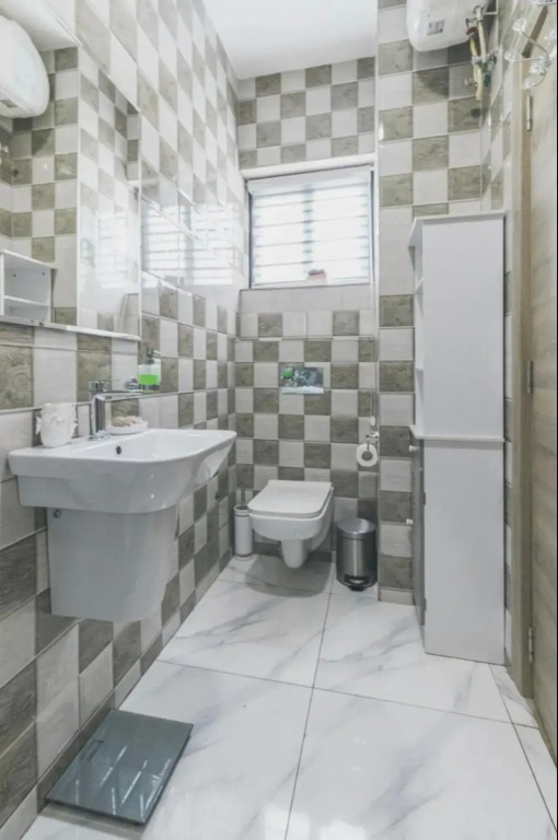 Executive 2 bedroom Apartment At East Legon