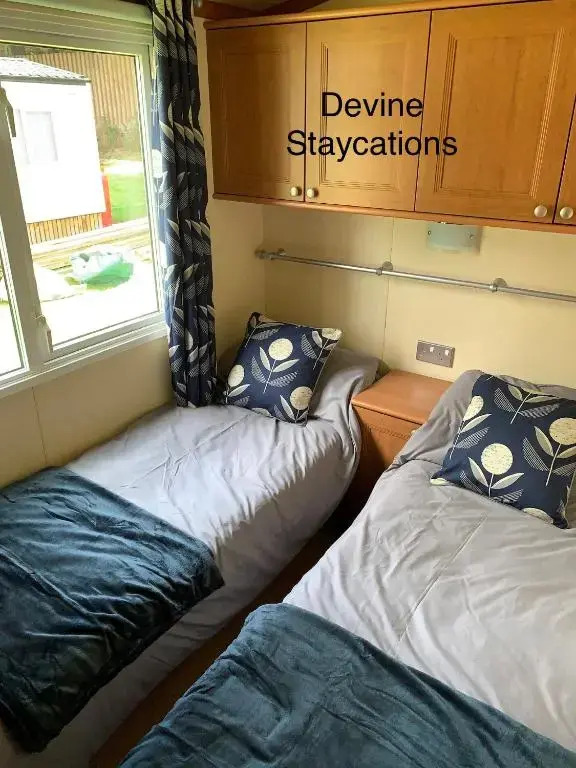 Static Caravan 2 Bedrooms - Sleeps 4