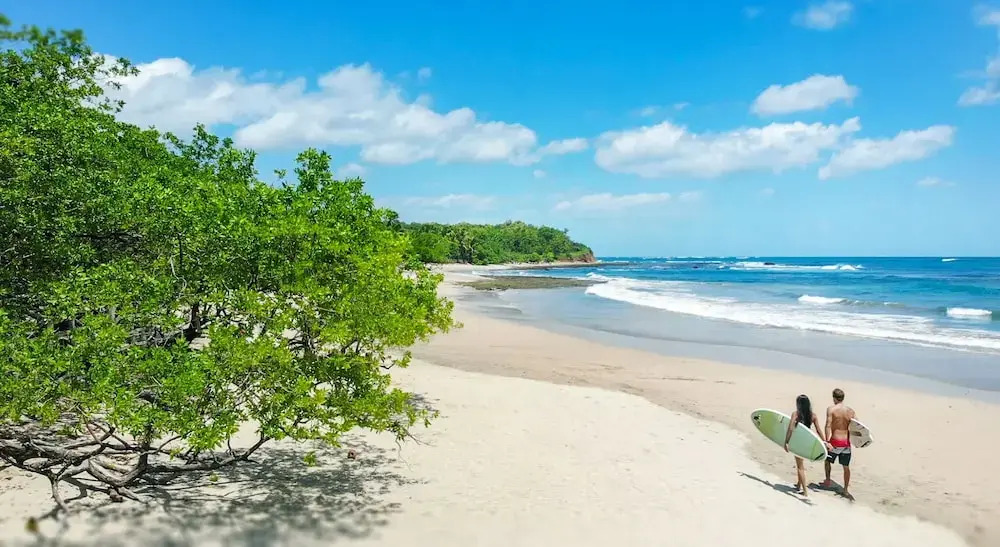 Iguana Surf Boutique Hotel Tamarindo Rooftop Pool & Beachfront Suites