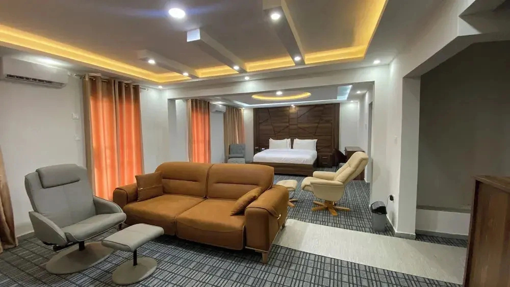 LIA Hotel