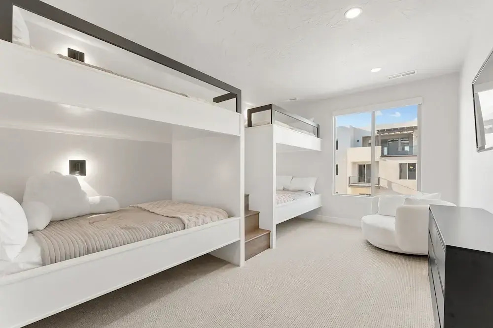 Desert Beachcomber 5 Bedroom Townhouse