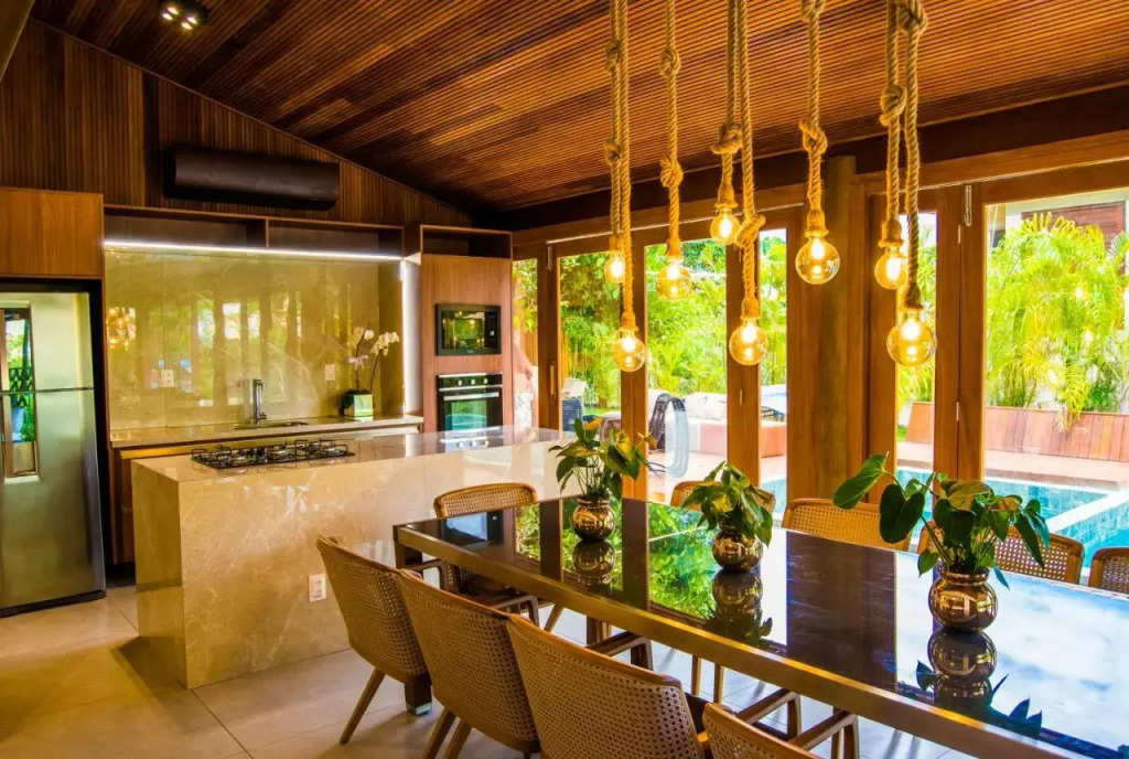 Casa de Alto Padrão 6 Suítes