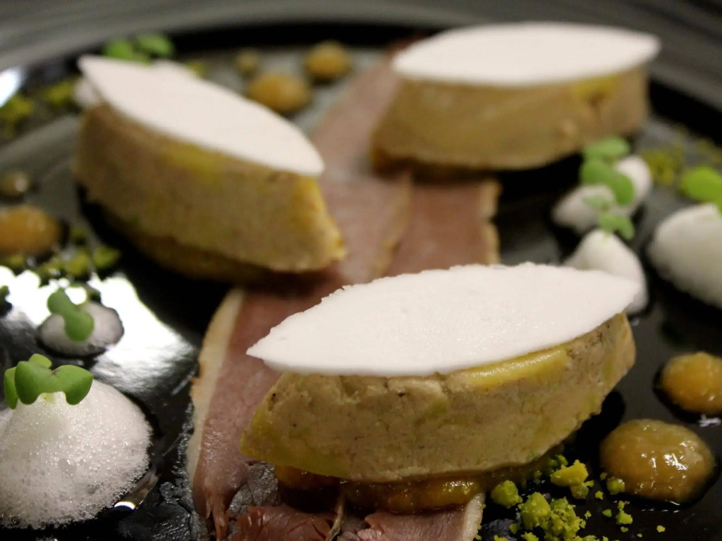 Logis Hotel Restaurant Le Cheval Blanc