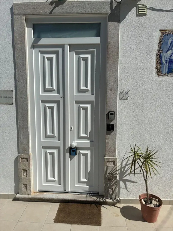 Sintra Flower Vintage Chalet