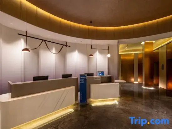 Holiday Inn Express Shenzhen Sports Center by IHG