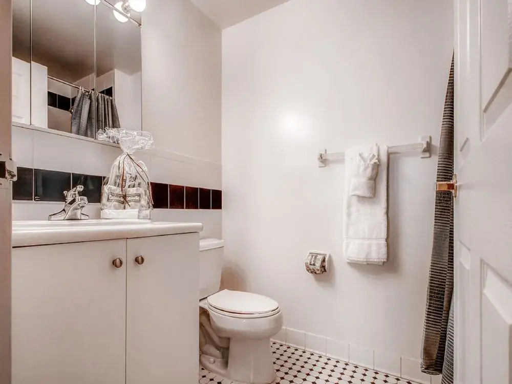 Global Serviced Apartments At 333 River Street