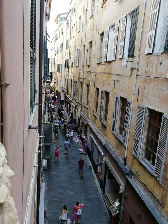 HomeholidaySanremo - CITY CENTRE APARTMENT