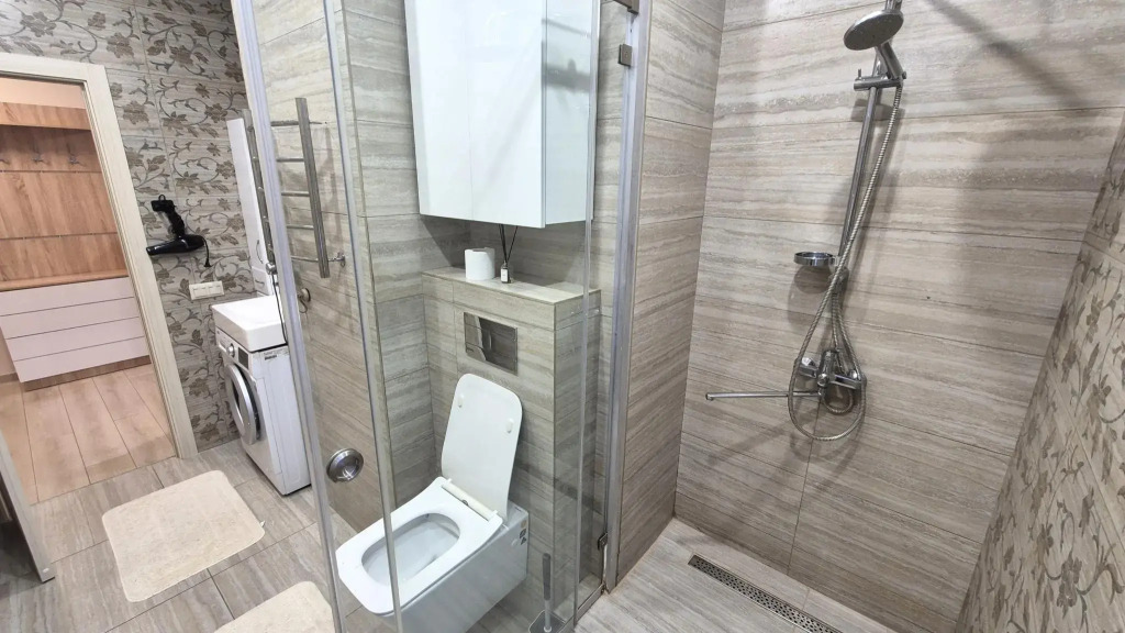 Хорошая квартира с балконом у парка и метро Физтех