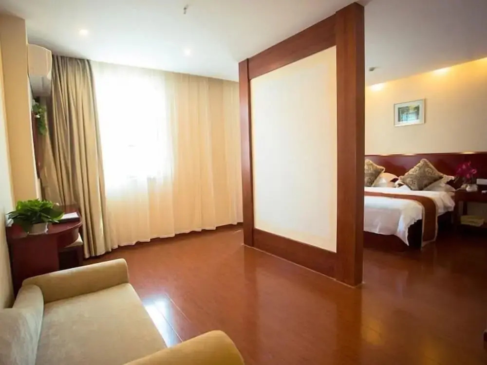 Greentree Inn International Film City Jinshan Rd