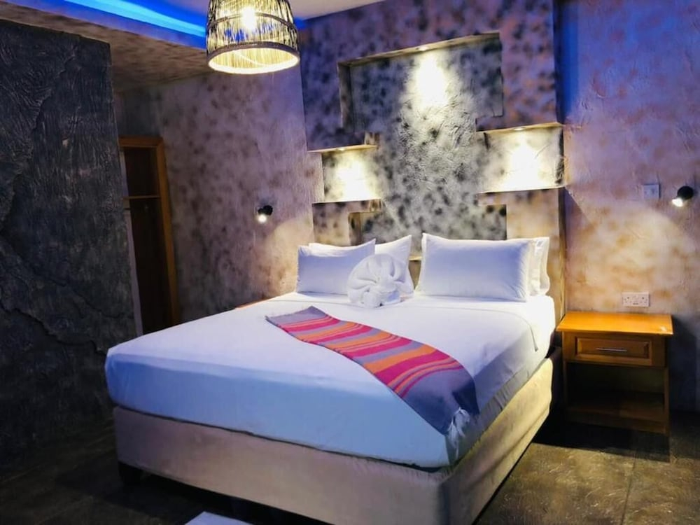Makgadikgadi Riverview Inn