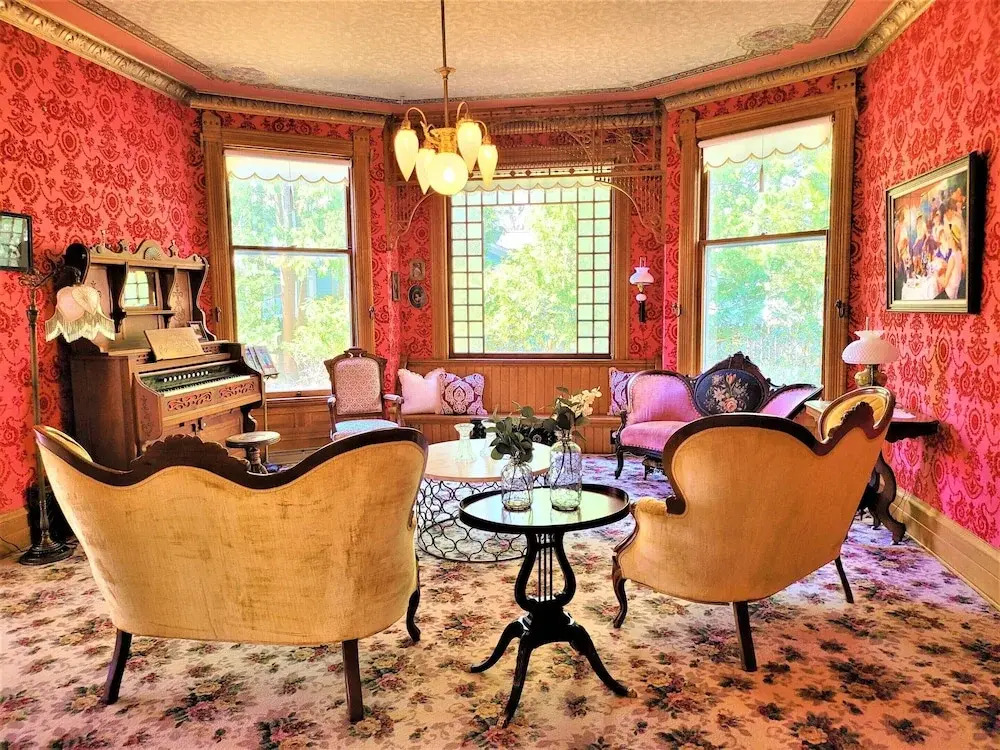 Grand Victorian B&B Inn