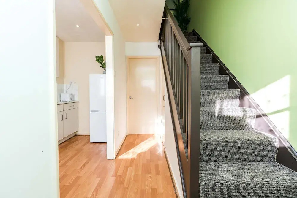 NEW 2BD Garden Flat Quick Access to Central London