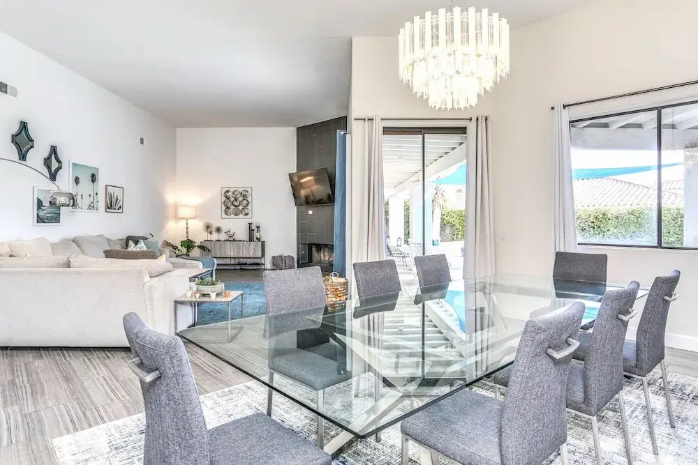 New Listing! Spacious 4br Haven W/ Private Pool 4 Bedroom Home