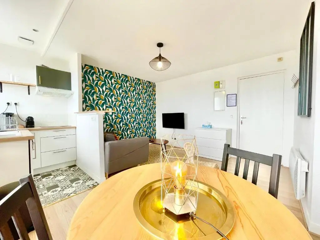 LE BALI - Proche de la gare - Appartement Deluxe - Tout confort - Lumineux - Internet haut débit Fibre - 1 chambre - NETFLIX