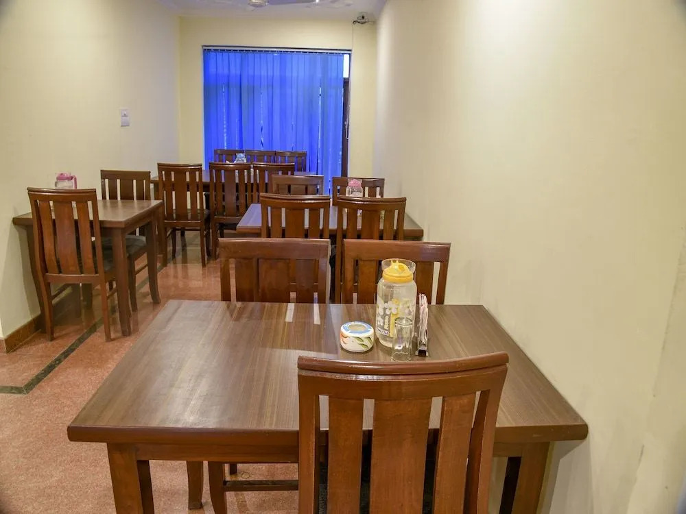 Oyo 15819 Hotel The Relax