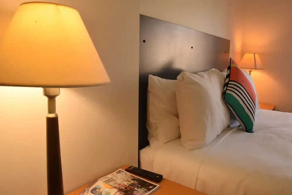 CROWN CBD Hotel - Oil Friendly Price