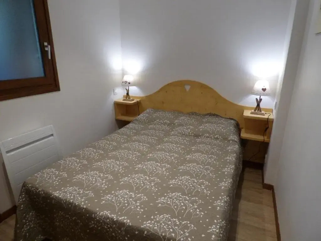 Appartement Le Grand-Bornand, 6 pièces, 10 personnes - FR-1-458-135
