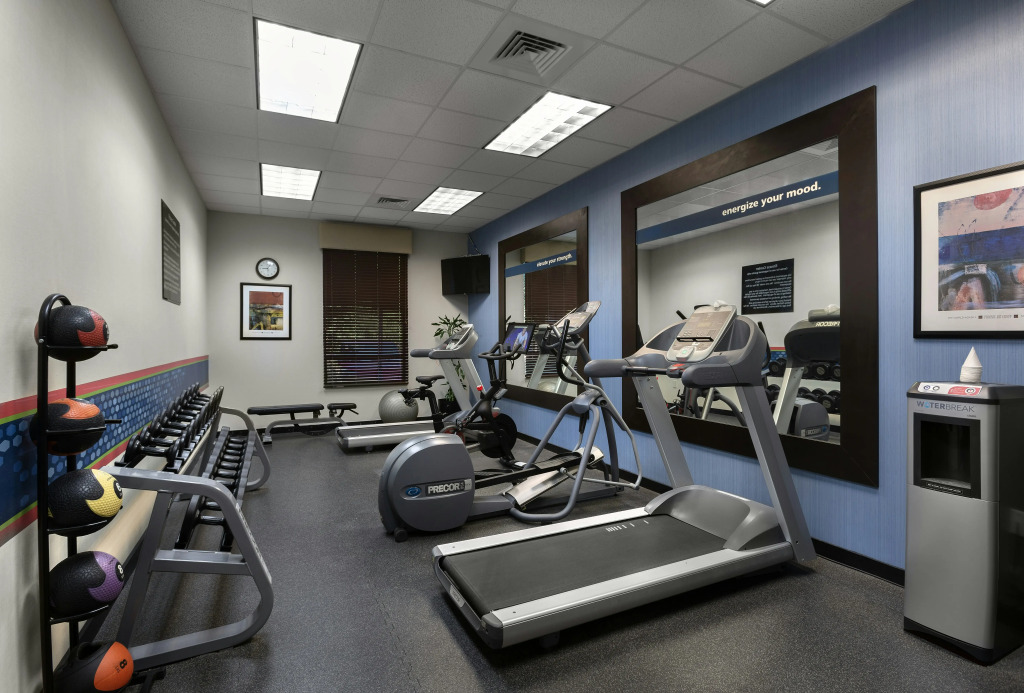 Hampton Inn Belmont at Montcross