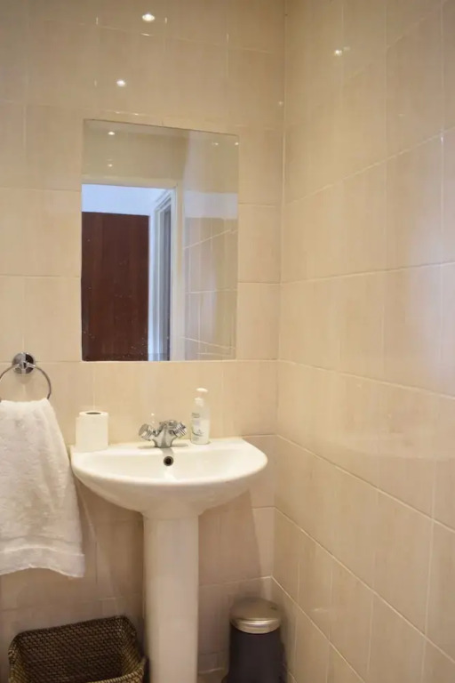 3 Bedroom Apartment in North London