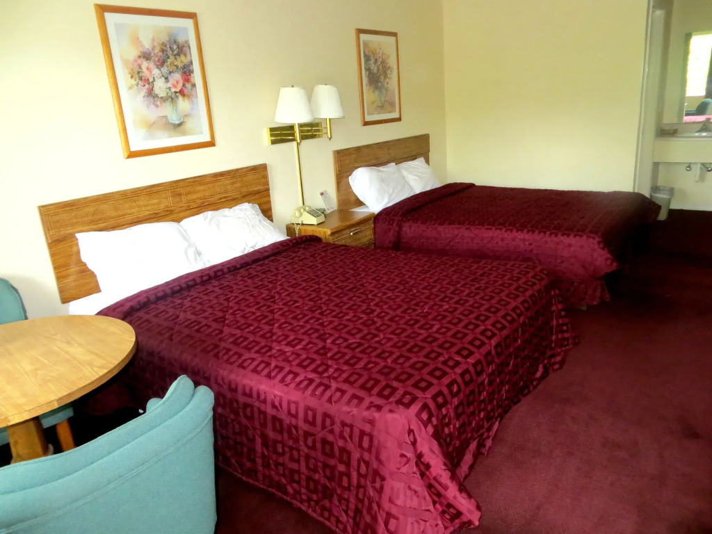SUNSET INN