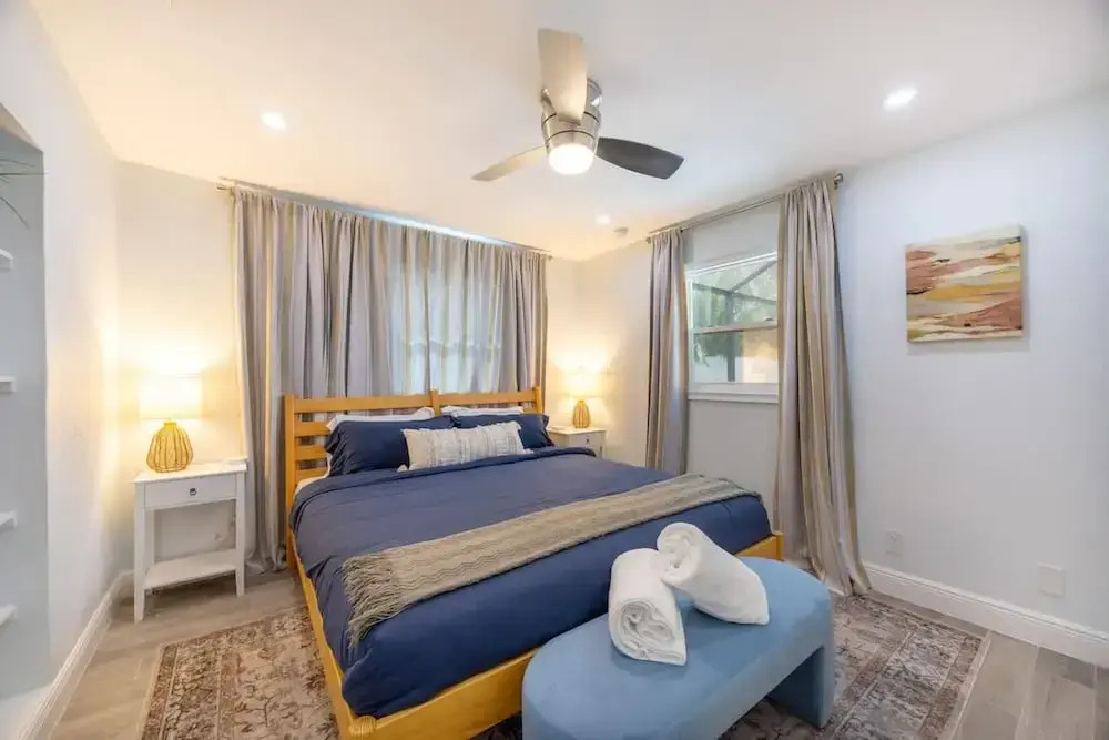 Fun Family-friendly Largo Home Heated Pool