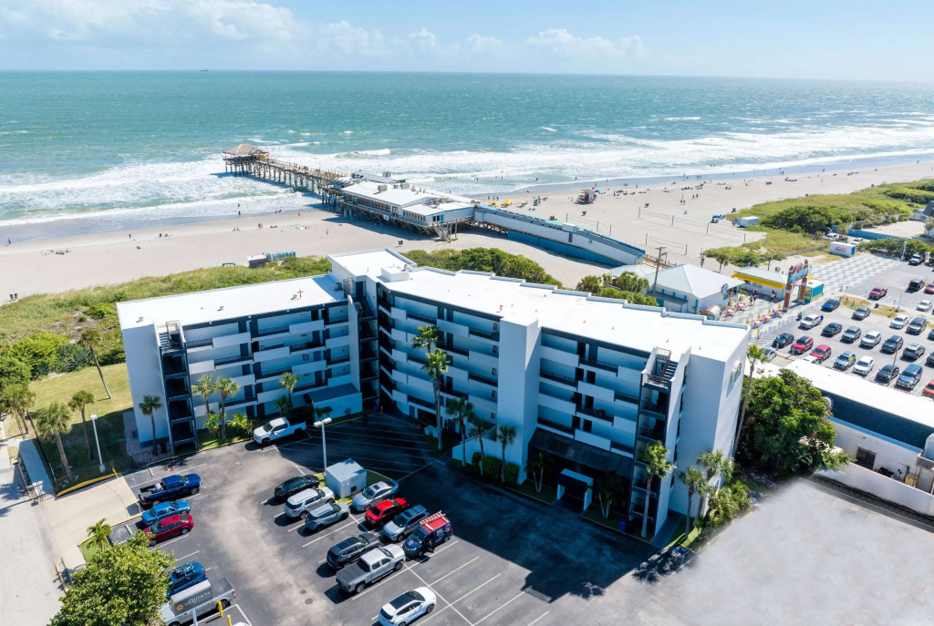 La Quinta by Wyndham Cocoa Beach Oceanfront