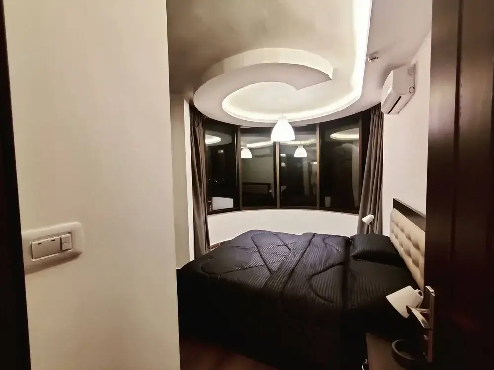 "28 1- Lovely Apartment Close to all Services"
