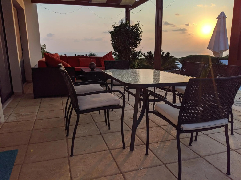 Villa Panorama - Stunning views in villa with hot tub, pool, garden