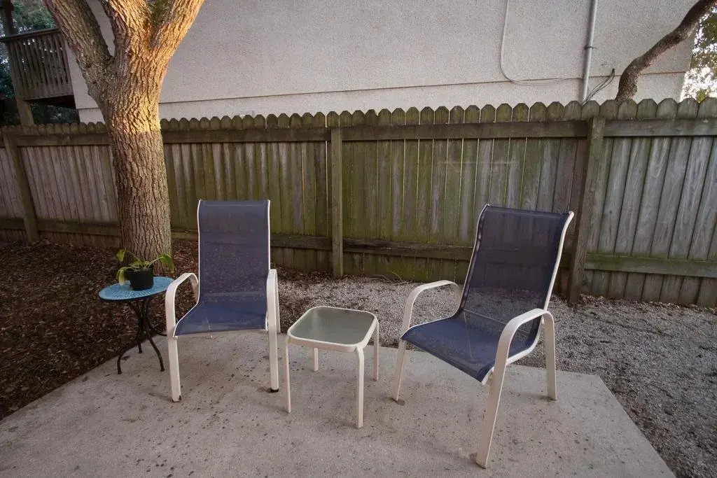 Bikini Bottom 2 Br home by RedAwning