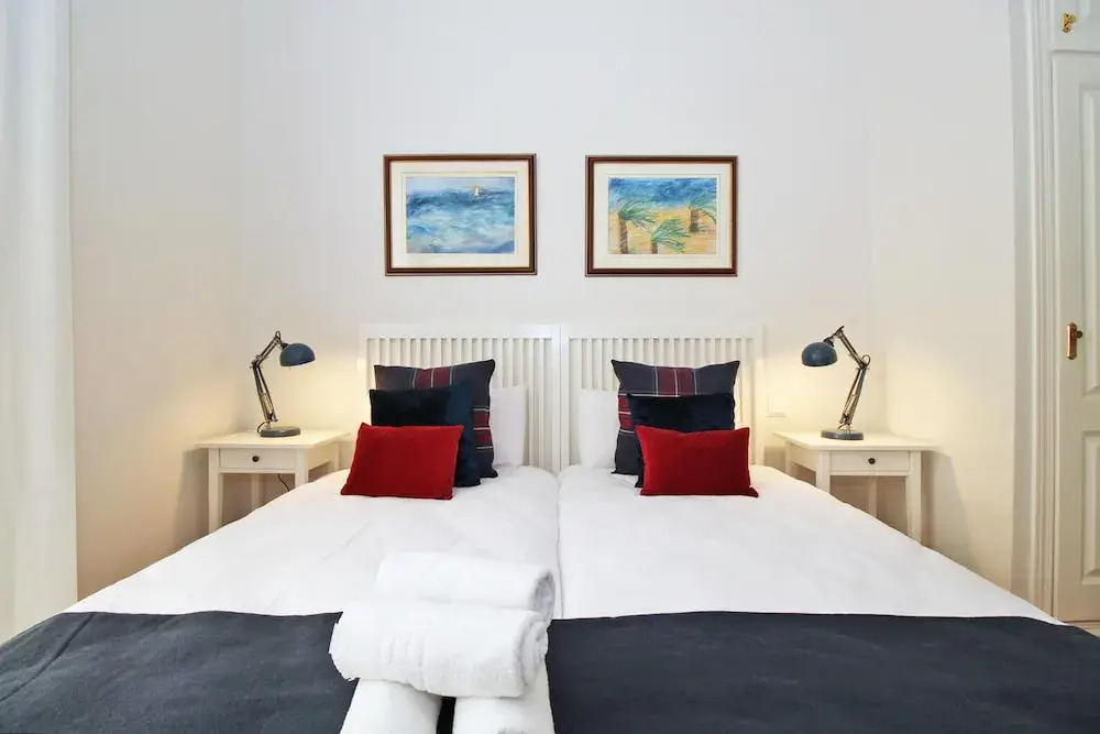 Del Parque Flats - Maestre Premium