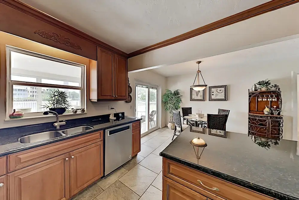 Canal-front Getaway W/ Pool - Minutes To Beach! 2 Bedroom Home
