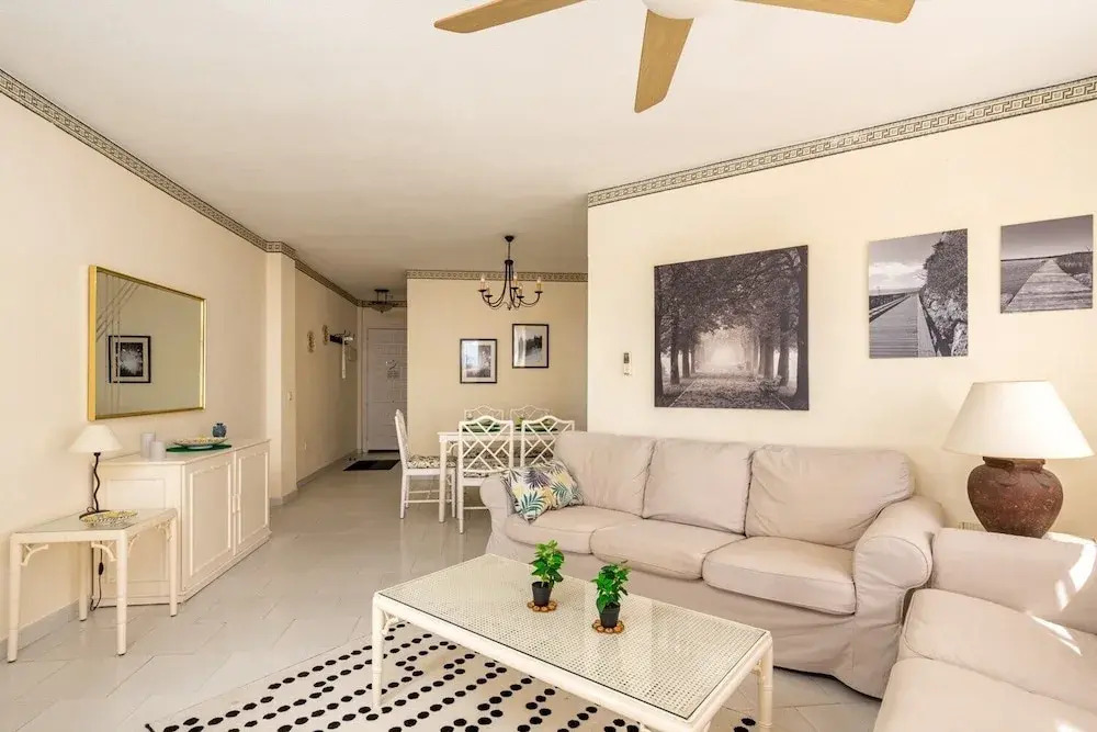 Delightful Penthouse with Sea View in Club Caronte Ref 123