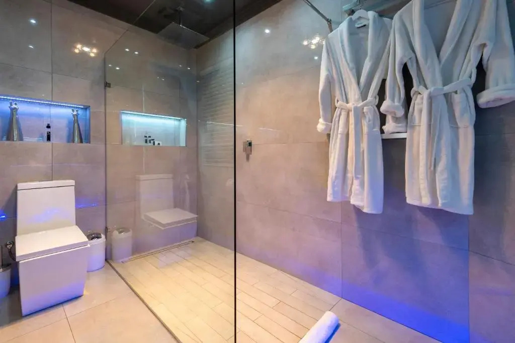 Wilderness Waters Boutique Suites - Adults Only
